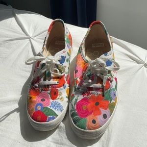 Keds, size 7 (women’s), floral print